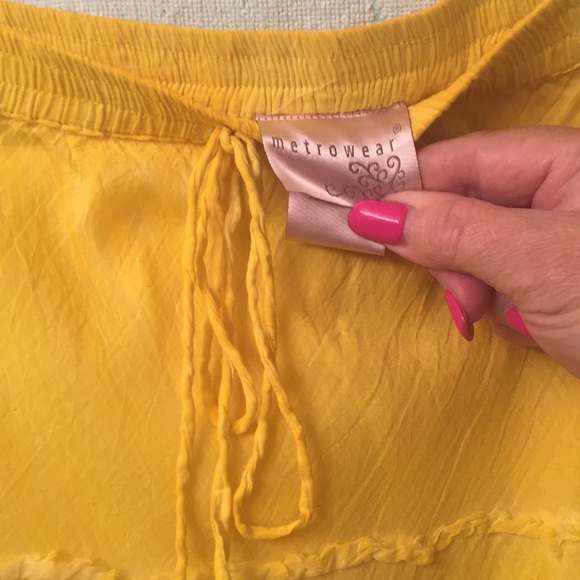Yellow skirt - Picture 4 of 8